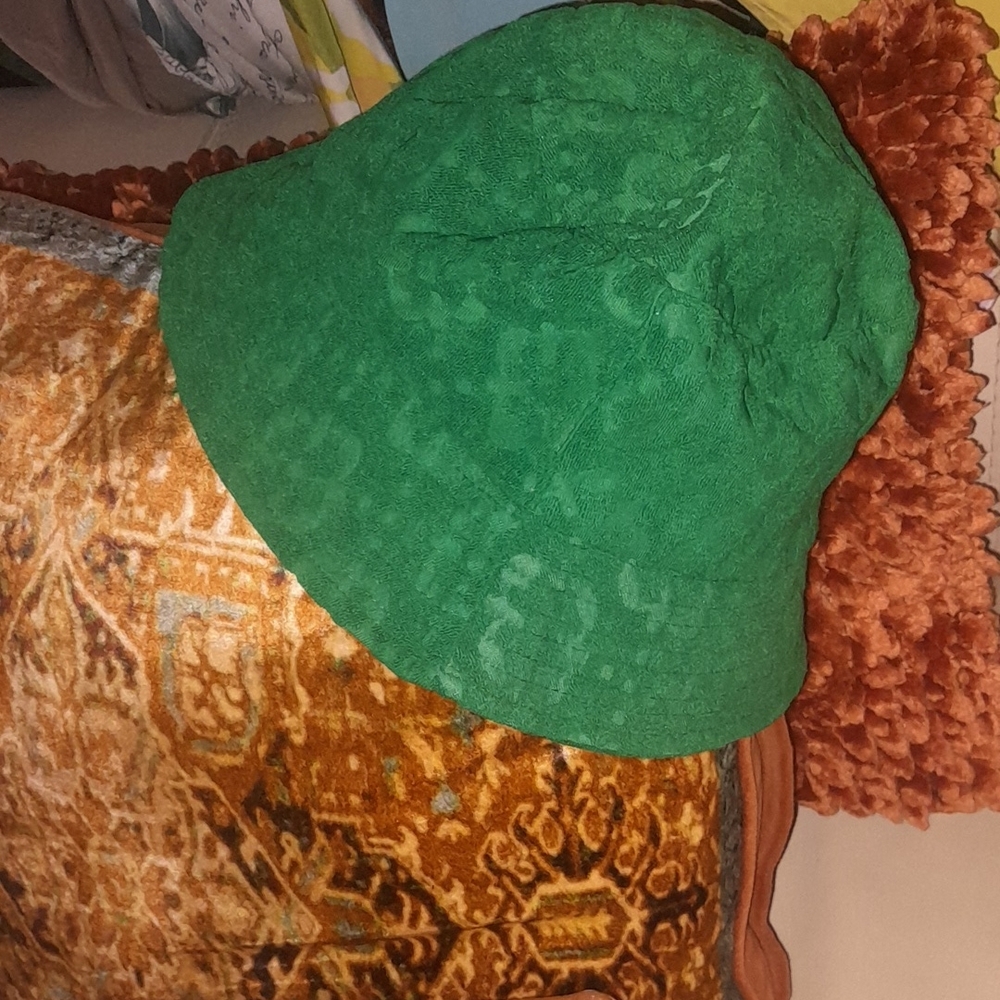 🌺GREEN BUCKET Hat
